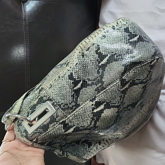 Calvin Klein shoulder bag - Picture 7 of 13